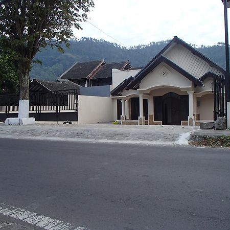 מאלאנג Shakila Guest House מראה חיצוני תמונה