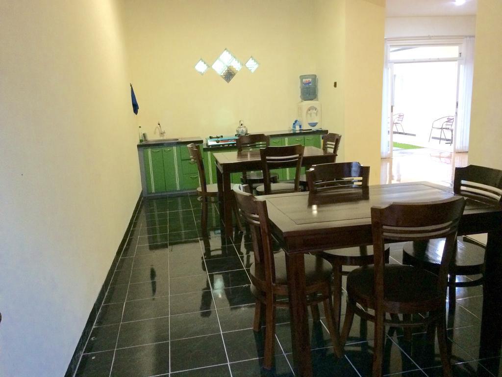 מאלאנג Shakila Guest House מראה חיצוני תמונה